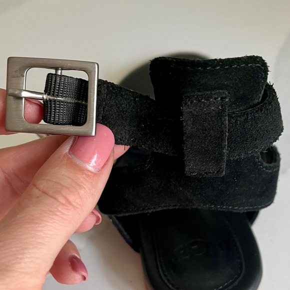 UGG Woman's Lecia Black Leather and Suede Ankle Wrap Sandal Size 9 NWOT - Picture 11 of 15